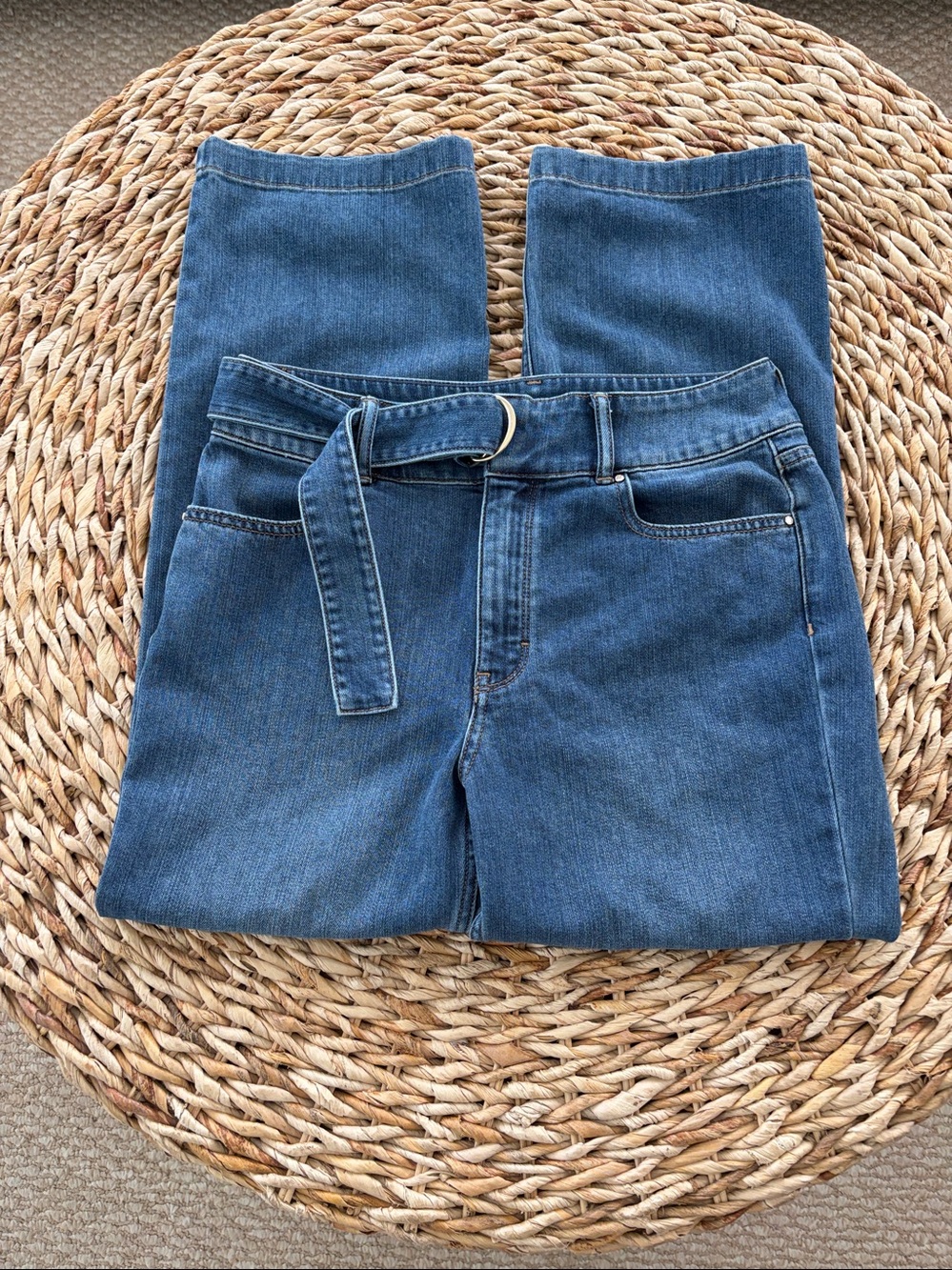 WHBM Wide Leg High Rise Crop with D-Ring Belt - Picture 5 of 16